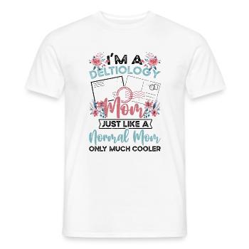 Deltiology Mom Collectionneur de cartes postales pour Deltiologistes - T-shirt homme - blanc - Devant - AI Model Male 178 dark (178cm)