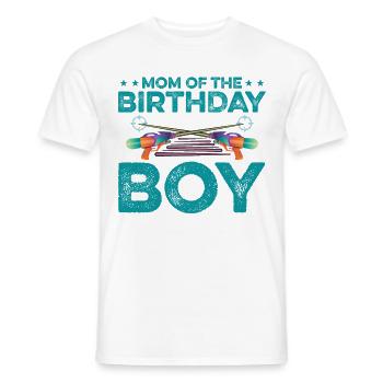Mom Of The Birthday Boy Lasertag Player Lasergame - Männer T-Shirt - Weiß - Vorne - AI Model Male 178 dark (178cm)