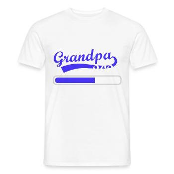 Opa 2025 loading, Ich werde 2025 Opa - Männer T-Shirt - Weiß - Vorne - AI Model Male 178 dark (178cm)