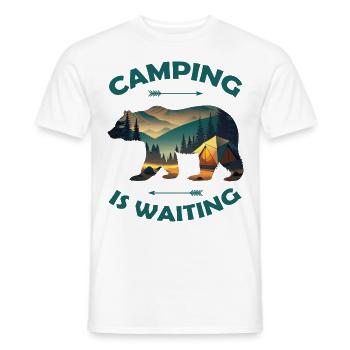 Camping Is Waiting Funny Bear Camper Outdoor - Männer T-Shirt - Weiß - Vorne - AI Model Male 178 dark (178cm)