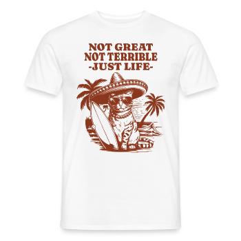 Lustiger Waschbär Spruch – Just Life - Männer T-Shirt - Weiß - Vorne - AI Model Male 178 dark (178cm)