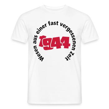 Jahrgang 1944 Wesen aus einer vergessenen Zeit - Männer T-Shirt - Weiß - Vorne - AI Model Male 178 dark (178cm)