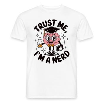 Trust me im a nerd Nerdiger Spruch für echte Geeks - Männer T-Shirt - Weiß - Vorne - AI Model Male 178 dark (178cm)