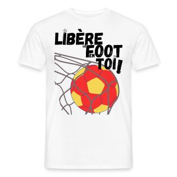 Libère le foot en toi - T-shirt homme - blanc - Devant - AI Model Male 178 dark (178cm)