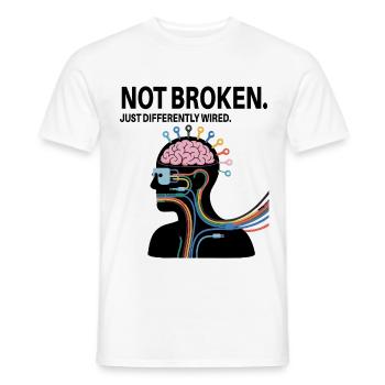 Pas cassé – juste câblé différemment - T-shirt homme - blanc - Devant - AI Model Male 178 dark (178cm)