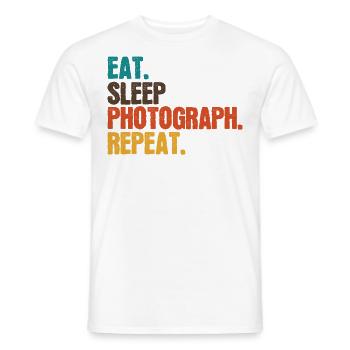 Fotografie-Zyklus - Männer T-Shirt - Weiß - Vorne - AI Model Male 178 dark (178cm)
