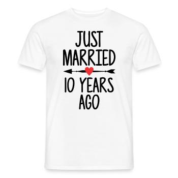 Just Married 10 Years Ago 10th Wedding Anniversary - Männer T-Shirt - Weiß - Vorne - AI Model Male 178 dark (178cm)