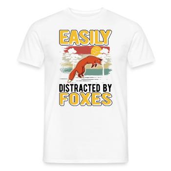 Easily distracted by Foxes Fuchs - Men's T-Shirt - white - Front - AI Model Male 178 dark (178cm)