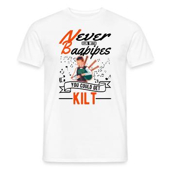 Never run with Bagpipes You could get Kilt - Men's T-Shirt - white - Front - AI Model Male 178 dark (178cm)