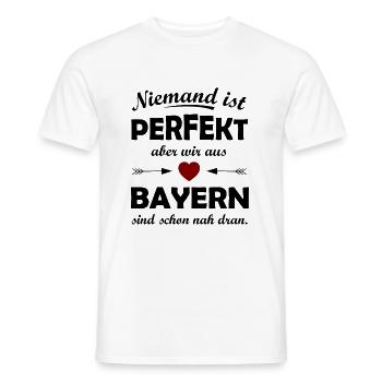 Perfekt aus Süddeutschland - Männer T-Shirt - Weiß - Vorne - AI Model Male 178 dark (178cm)