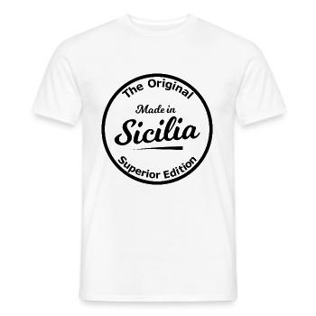 Der Urlaub in Sizilien - Männer T-Shirt - Weiß - Vorne - AI Model Male 178 dark (178cm)