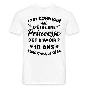 Je Suis Une Princesse Et J'ai 10 Ans Cadeau Humour - T-shirt homme - blanc - Devant - AI Model Male 178 dark (178cm)