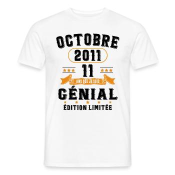 11 Ans Anniversaire Vintage Né(e) en Octobre 2011 - T-shirt homme - blanc - Devant - AI Model Male 178 dark (178cm)