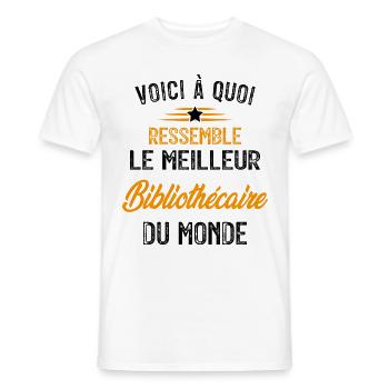 Voici à quoi ressemble le meilleur Bibliothécaire - T-shirt homme - blanc - Devant - AI Model Male 178 dark (178cm)
