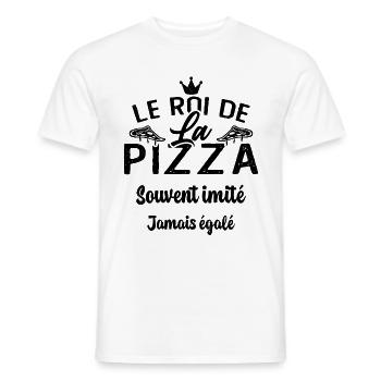 Le Roi de la Pizza Pizzaiolo Cadeau Drôle - T-shirt homme - blanc - Devant - AI Model Male 178 dark (178cm)