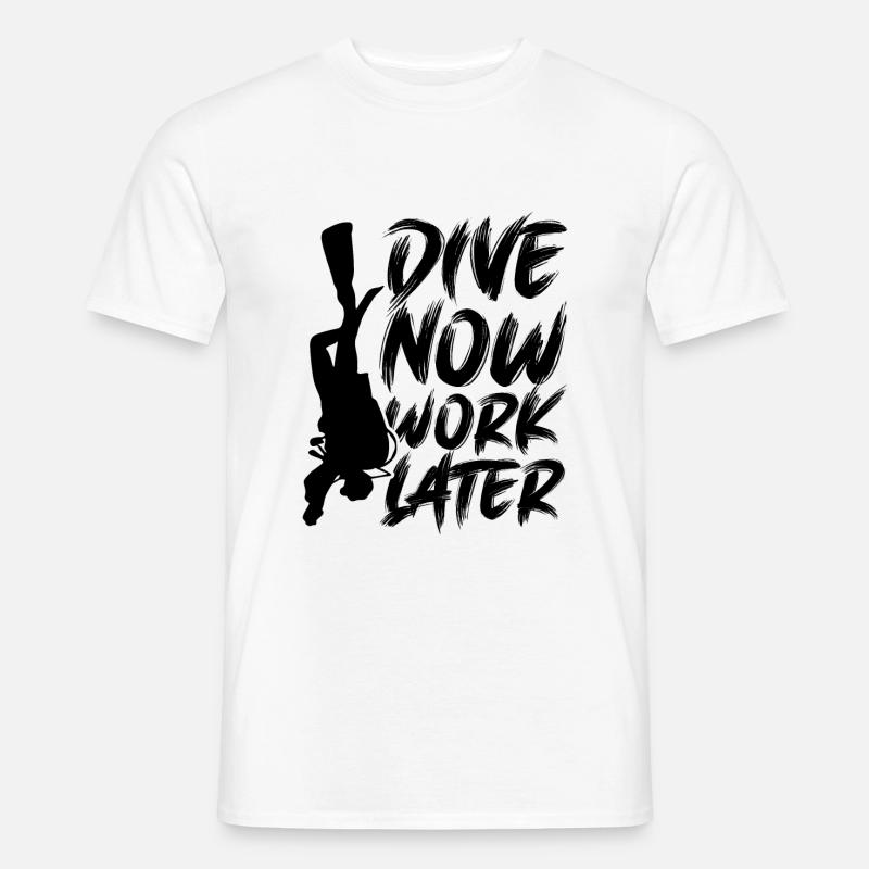 Dive now Tauchen Spruch - Männer T-Shirt - Weiß