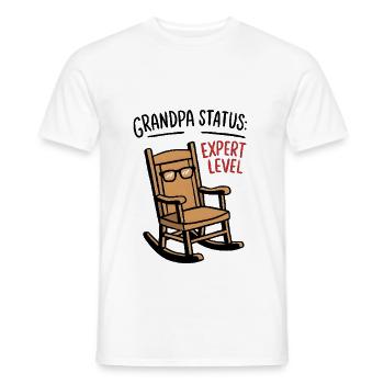 Grandpa Status: Expert  - Männer T-Shirt - Weiß - Vorne - AI Model Male 178 dark (178cm)