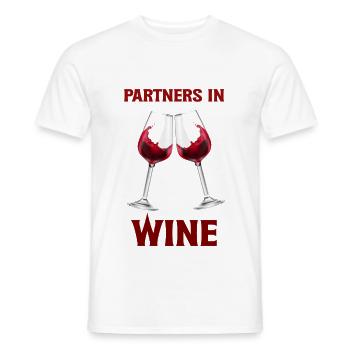 Partner im Wein – lustige Weingeschenk-Freundinnen - Männer T-Shirt - Weiß - Vorne - AI Model Male 178 dark (178cm)