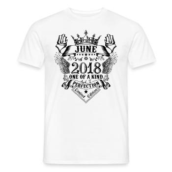 Geburtstag Juni 2018 geboren im Juni 2018 - Männer T-Shirt - Weiß - Vorne - AI Model Male 178 dark (178cm)