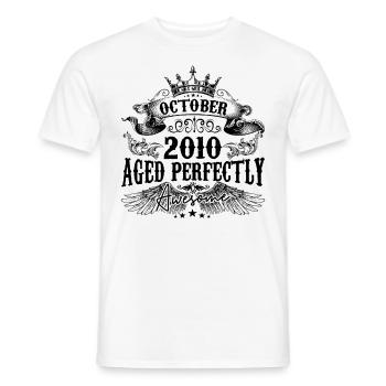 2010 | Oktober Perfekt gealtert 2010 Geburtstagsgeschenk - Männer T-Shirt - Weiß - Vorne - AI Model Male 178 dark (178cm)