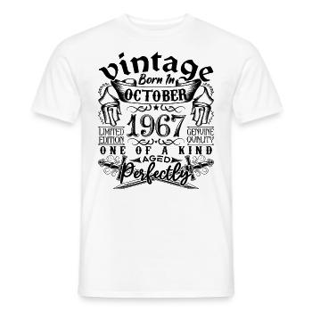 Geburtstag 1967 Oktober 1967! geboren im Oktober 196 - Männer T-Shirt - Weiß - Vorne - AI Model Male 178 dark (178cm)