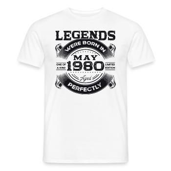 Original mai 1980 ' s Vintage 1980's Anniversaire des années 1980 - T-shirt homme - blanc - Devant - AI Model Male 178 dark (178cm)