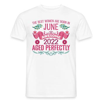 Juni 2022 Weiblicher Geburtstag Juni 2022 - Männer T-Shirt - Weiß - Vorne - AI Model Male 178 dark (178cm)