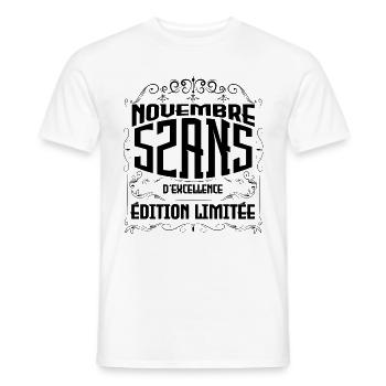 Novembre 52 Ans - idée cadeau d'Anniversaire. - T-shirt homme - blanc - Devant - AI Model Male 178 dark (178cm)