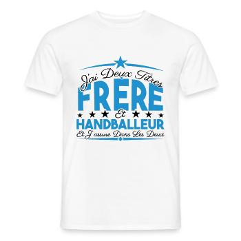 J'ai deux titres frère et Handballeur Cadeau frère - T-shirt homme - blanc - Devant - AI Model Male 178 dark (178cm)