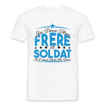 J'ai deux titres frère et Soldat. Cadeau. - T-shirt homme - blanc - Devant - AI Model Male 178 dark (178cm)