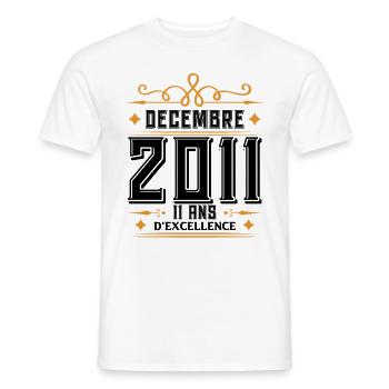 né en DÉCEMBRE 2011, 11 ans, cadeau anniversaire. - T-shirt homme - blanc - Devant - AI Model Male 178 dark (178cm)