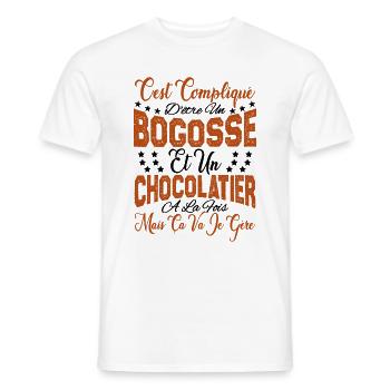 c'est compliqué être un Bogosse et un Chocolatier. - T-shirt homme - blanc - Devant - AI Model Male 178 dark (178cm)