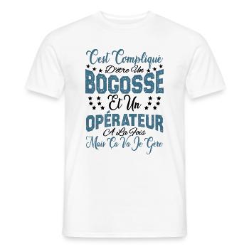 c'est compliqué d'être un Bogosse et un Opérateur. - T-shirt homme - blanc - Devant - AI Model Male 178 dark (178cm)