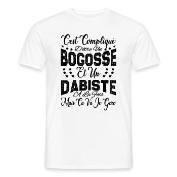 c'est compliqué d'être un Bogosse et un Dabiste. - T-shirt homme - blanc - Devant - AI Model Male 178 dark (178cm)