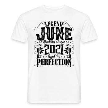 Juni 2021. Geburtstag Juni 2021 Geschenk Juni 2021 - Männer T-Shirt - Weiß - Vorne - AI Model Male 178 dark (178cm)