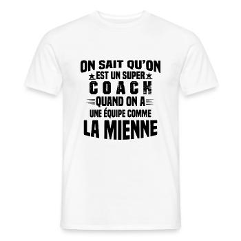 Un Super Coach Cadeau Entraîneur Sportif Humour - T-shirt homme - blanc - Devant - AI Model Male 178 dark (178cm)