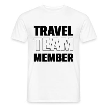 Travel Team - Männer T-Shirt - Weiß - Vorne - AI Model Male 178 dark (178cm)