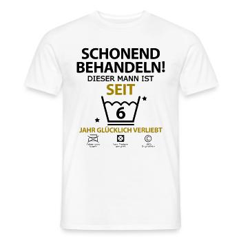 6 Sechs jahre jährige Beziehung Mann Freund - Männer T-Shirt - Weiß - Vorne - AI Model Male 178 dark (178cm)