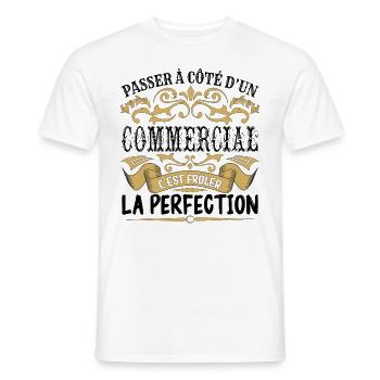 Commercial | le Meilleur cadeau Commercial - T-shirt homme - blanc - Devant - AI Model Male 178 dark (178cm)