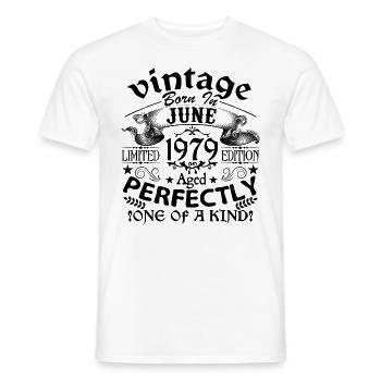 Juni 1979| Jahrgang 1979 | geboren im Juni - Männer T-Shirt - Weiß - Vorne - AI Model Male 178 dark (178cm)