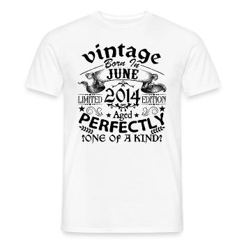 Juni 2014 | Jahrgang 2014 | geboren im Juni - Männer T-Shirt - Weiß - Vorne - AI Model Male 178 dark (178cm)