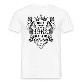 Anniversaire Février 1962 né en Février 1962 - T-shirt homme - blanc - Devant - AI Model Male 178 dark (178cm)