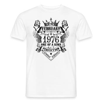 Anniversaire Février 1976 né en Février 1976 - T-shirt homme - blanc - Devant - AI Model Male 178 dark (178cm)