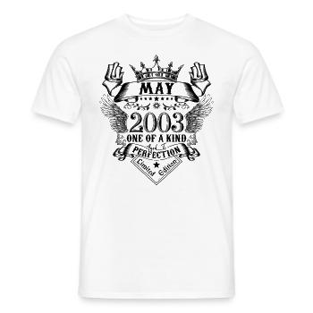 Geburtstag Mai 2003 geboren im Mai 2003 - Männer T-Shirt - Weiß - Vorne - AI Model Male 178 dark (178cm)