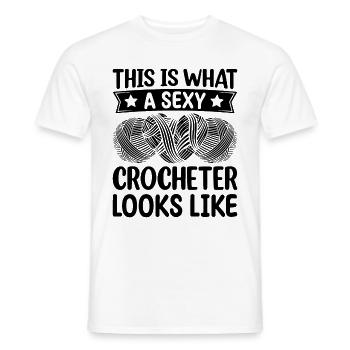 Voici à quoi ressemble une crocheteuse sexy - Sexy Cr - T-shirt homme - blanc - Devant - AI Model Male 178 dark (178cm)