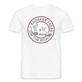 Sneaker Freak - Männer T-Shirt - Weiß - Vorne - AI Model Male 178 dark (178cm)