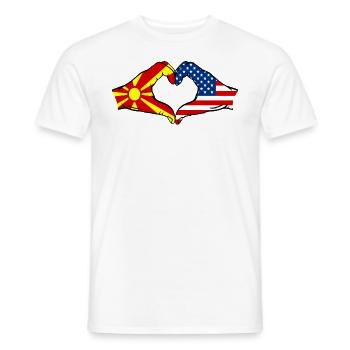 Macédoine États-Unis Drapeau Mains Coeur Forme - T-shirt homme - blanc - Devant - AI Model Male 178 dark (178cm)