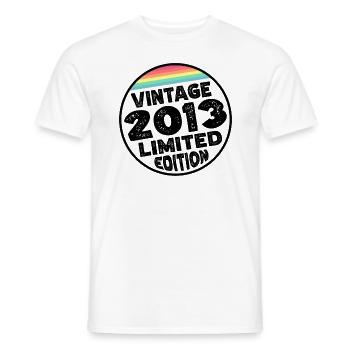 Vintage 2013 Regalo di compleanno Doccia per bambini - T-shirt uomo - bianco - Fronte - AI Model Male 178 dark (178cm)
