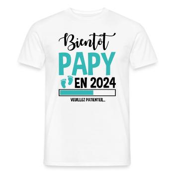 Bientôt Papy En 2024 Idée Cadeau Annonce Grossesse - T-shirt homme - blanc - Devant - AI Model Male 178 dark (178cm)