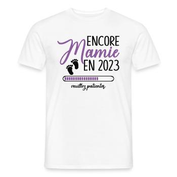 Encore Mamie 2023 Cadeau Future Grand Mère - T-shirt homme - blanc - Devant - AI Model Male 178 dark (178cm)